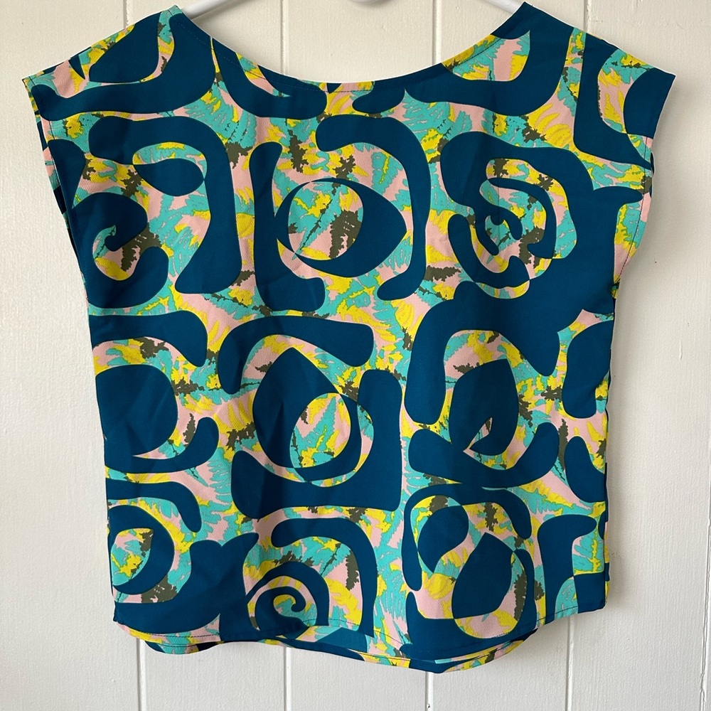 Manuheali’i Blue Green Top Size XS